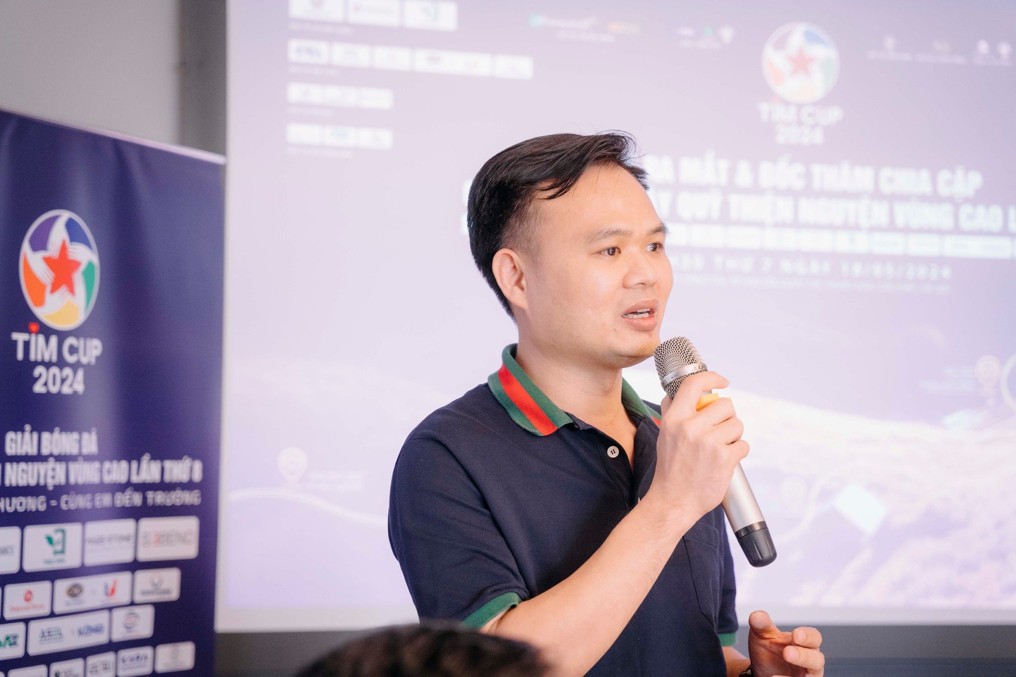 Ông Đồng Minh Hậu – CT HĐQT Nội thất Đồng Gia cũng là Trưởng Ban tổ chức Giải bóng đá TIM CUP phát biểu về ý nghĩa của mùa giải 2024.